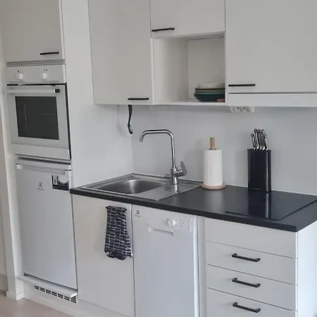 Modern Compact 25 Minutes From Helsinki Lejlighed